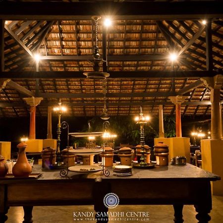 The Kandy Samadhicentre Narampanawa Exterior photo
